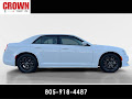 2022 Chrysler 300 Touring L